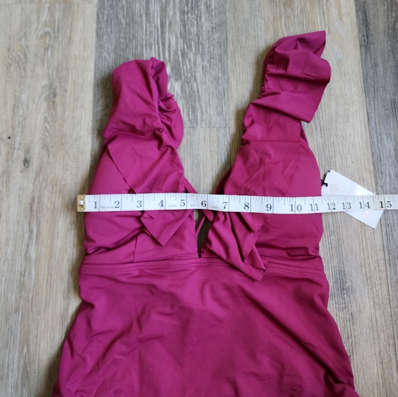 NWT SHADE AND SHORE ONE PIECE SWIMSUIT - Picture 3 of 13
